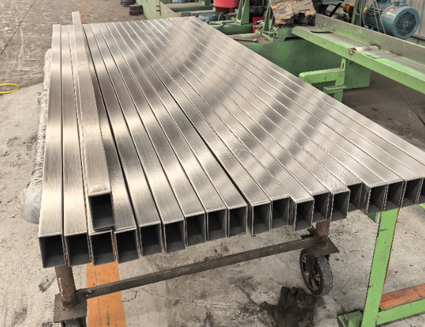 张掖方管 矩形管 无缝方管生产厂家